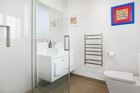 Photo of property in 98 Hamilton Avenue, Ilam, Christchurch, 8041