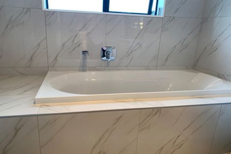 Photo of property in 6a Wiriana Place, Stanmore Bay, Whangaparaoa, 0932