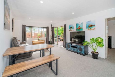 Photo of property in 12 Pipi Dune, Whitianga, 3510