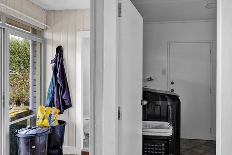 Photo of property in 24 High Street South, Eltham, 4322