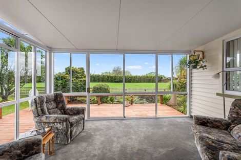 Photo of property in 180 Taupaki Road, Taupaki, Henderson, 0782