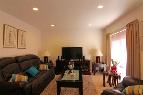 Photo of property in 1/9 Kells Place, Botany Downs, Auckland, 2010