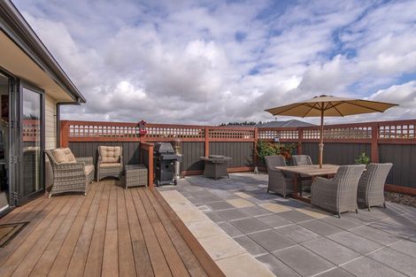 Photo of property in 24 Landsborough Drive, Darfield, 7571