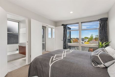 Photo of property in 2/117 Canon Street, Edgeware, Christchurch, 8013