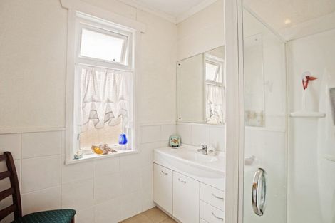 Photo of property in 44 Stafford Street, Waitara, 4320