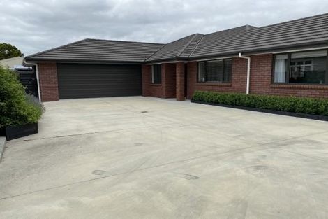 Photo of property in 37 Karina Terrace, Roslyn, Palmerston North, 4414
