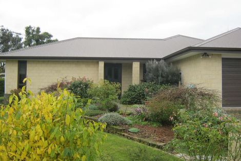 Photo of property in 39 Mckenzie Street, Geraldine, 7930