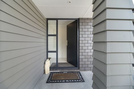 Photo of property in 5 Mackillop Way, Brooklands, New Plymouth, 4310