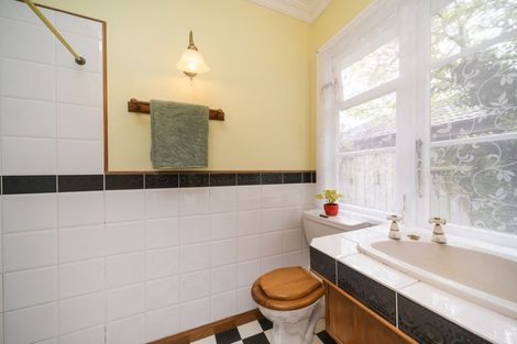 Photo of property in 265 Victoria Avenue, Hokowhitu, Palmerston North, 4410
