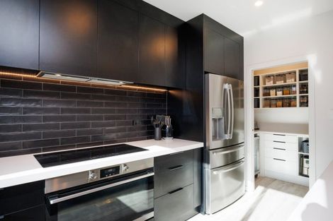 Photo of property in 58 Kanuka Drive, Hokowhitu, Palmerston North, 4410