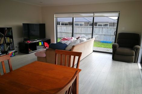 Photo of property in 4 Pohue Avenue, Huapai, Kumeu, 0810