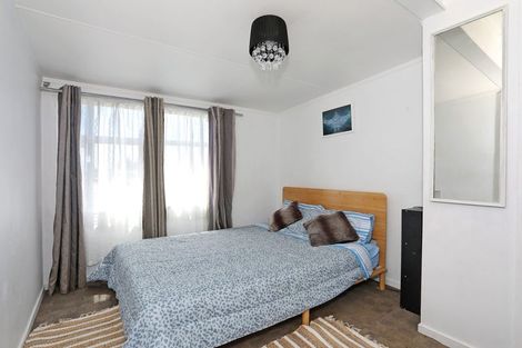 Photo of property in 75 Punga Street, Tangimoana, 4822