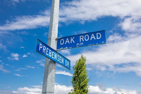 Photo of property in 88 Oak Road, Poraiti, Napier, 4112