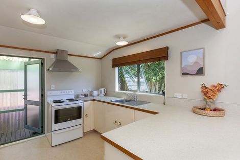 Photo of property in 4 Clarkes Crescent, Paekakariki, 5034