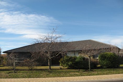 Photo of property in 1 Oakwood Place, Wanaka, 9305