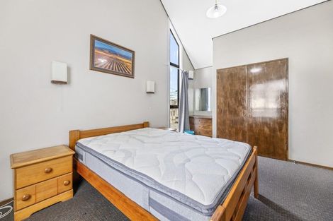 Photo of property in 47 Howe Street, North Dunedin, Dunedin, 9016