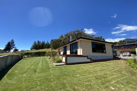 Photo of property in 10 Pukeko Place, Picton, 7220