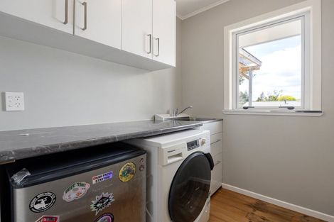 Photo of property in 10 Paulette Place, Queenwood, Hamilton, 3210