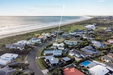 Photo of property in 6 Olliver Grove, Waikanae Beach, Waikanae, 5036