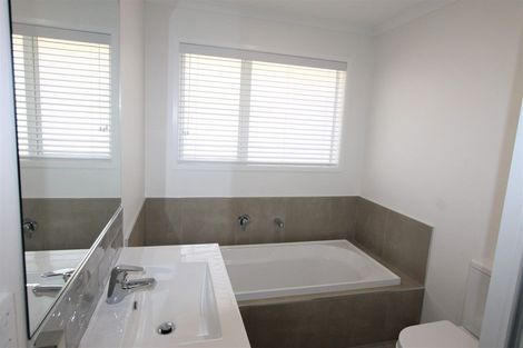 Photo of property in 39 Harakeke Drive, Wharewaka, Taupo, 3330