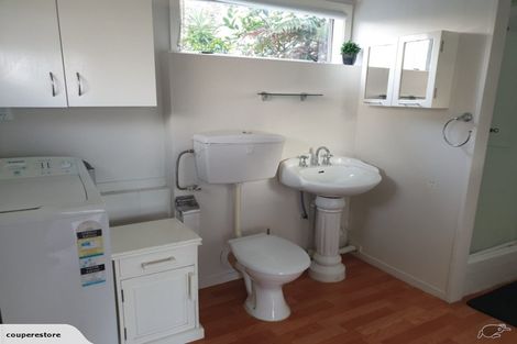 Photo of property in 37 Triangle Road, Massey, Auckland, 0614