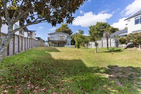 Photo of property in 83 Matipo Road, Mairangi Bay, Auckland, 0630