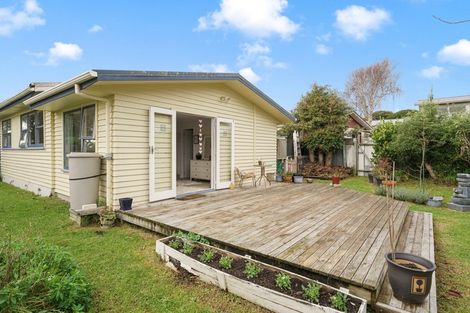 Photo of property in 28 Chums Road, Paraparaumu Beach, Paraparaumu, 5032