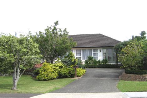 Photo of property in 5 Lyndhurst Road, Te Atatu South, Auckland, 0610