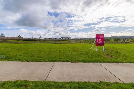 Photo of property in 42 Jane Maree Road, Kumeu, 0810