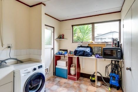 Photo of property in 2/15 Tyndale Street, Onekawa, Napier, 4110