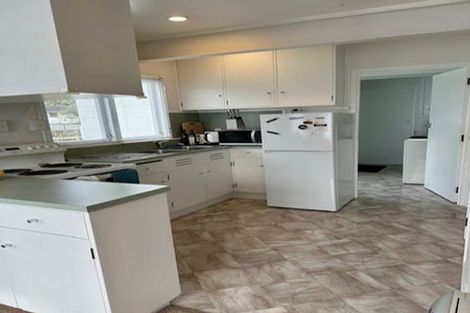 Photo of property in 16 Keldale Place, Forrest Hill, Auckland, 0620