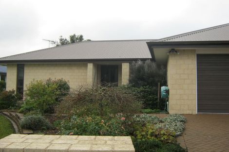 Photo of property in 39 Mckenzie Street, Geraldine, 7930
