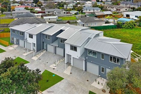 Photo of property in 11d Reid Road, New Lynn, Auckland, 0600
