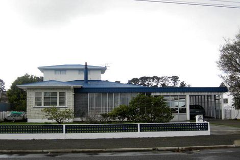 Photo of property in 18 Kent Street, Carterton, 5713