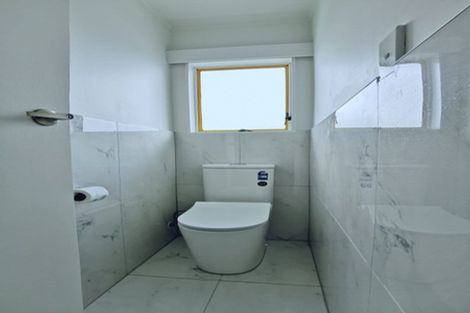 Photo of property in 2/38b Manuka Road, Glenfield, Auckland, 0629