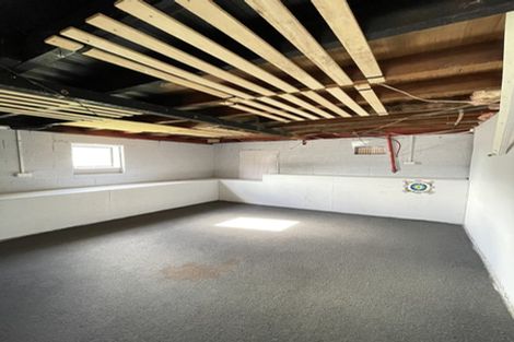 Photo of property in 33 Peach Road, Glenfield, Auckland, 0629