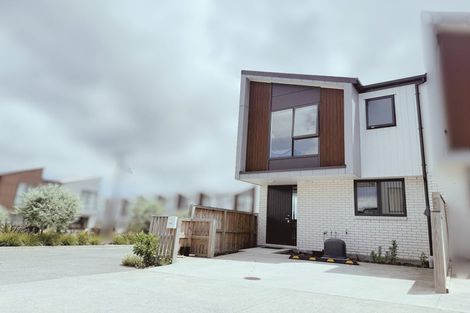 Photo of property in 30 Waipuhinui Way, Wiri, Auckland, 2104