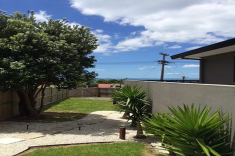 Photo of property in 1/9-11 Masterton Road, Rothesay Bay, Auckland, 0630