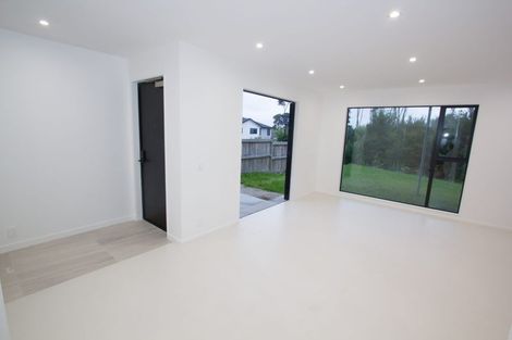 Photo of property in 13 Happeace Lane, Titirangi, Auckland, 0604