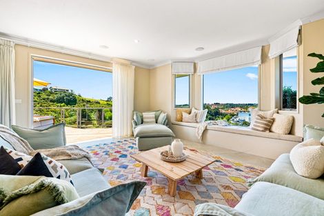 Photo of property in 64 Balboa Drive, Matakatia, Whangaparaoa, 0930