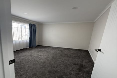 Photo of property in 28 Lime Hill Rise, Flat Bush, Auckland, 2019