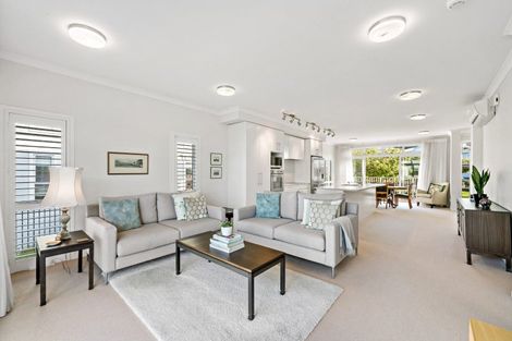 Photo of property in 134 Landmark Terrace, Orewa, 0931