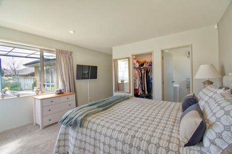 Photo of property in 5 Blowers Place, Halswell, Christchurch, 8025