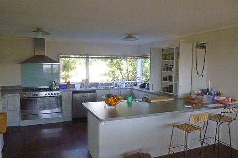 Photo of property in 56 Ashton Fitchett Drive, Brooklyn, Wellington, 6021