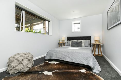 Photo of property in 1 Hanlon Crescent, Narrow Neck, Auckland, 0624