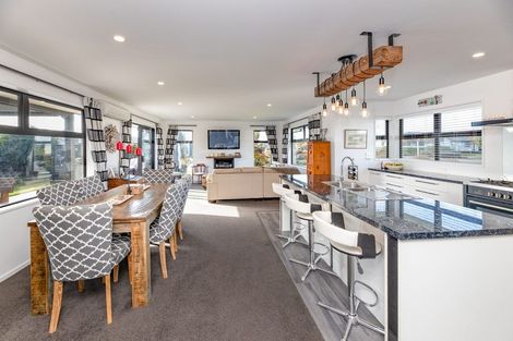 Photo of property in 37 Te Korari Street, Marshland, Christchurch, 8083