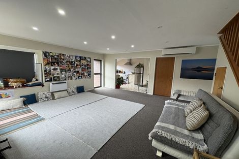 Photo of property in 6 Flinders Place, Johnsonville, Wellington, 6037