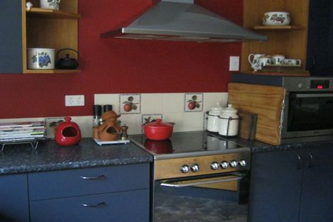 Photo of property in 39 Mckenzie Street, Geraldine, 7930