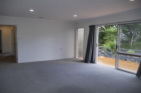 Photo of property in 28 Memorial Drive, Parahaki, Whangarei, 0112