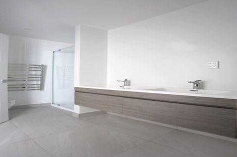 Photo of property in 27 Lili Chen Way, Mangere Bridge, Auckland, 2022